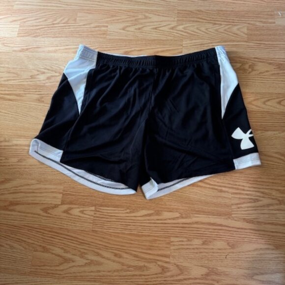 Under Armour Women's Baseline 6' Shorts Loose Fit Black & White - Picture 1 of 5